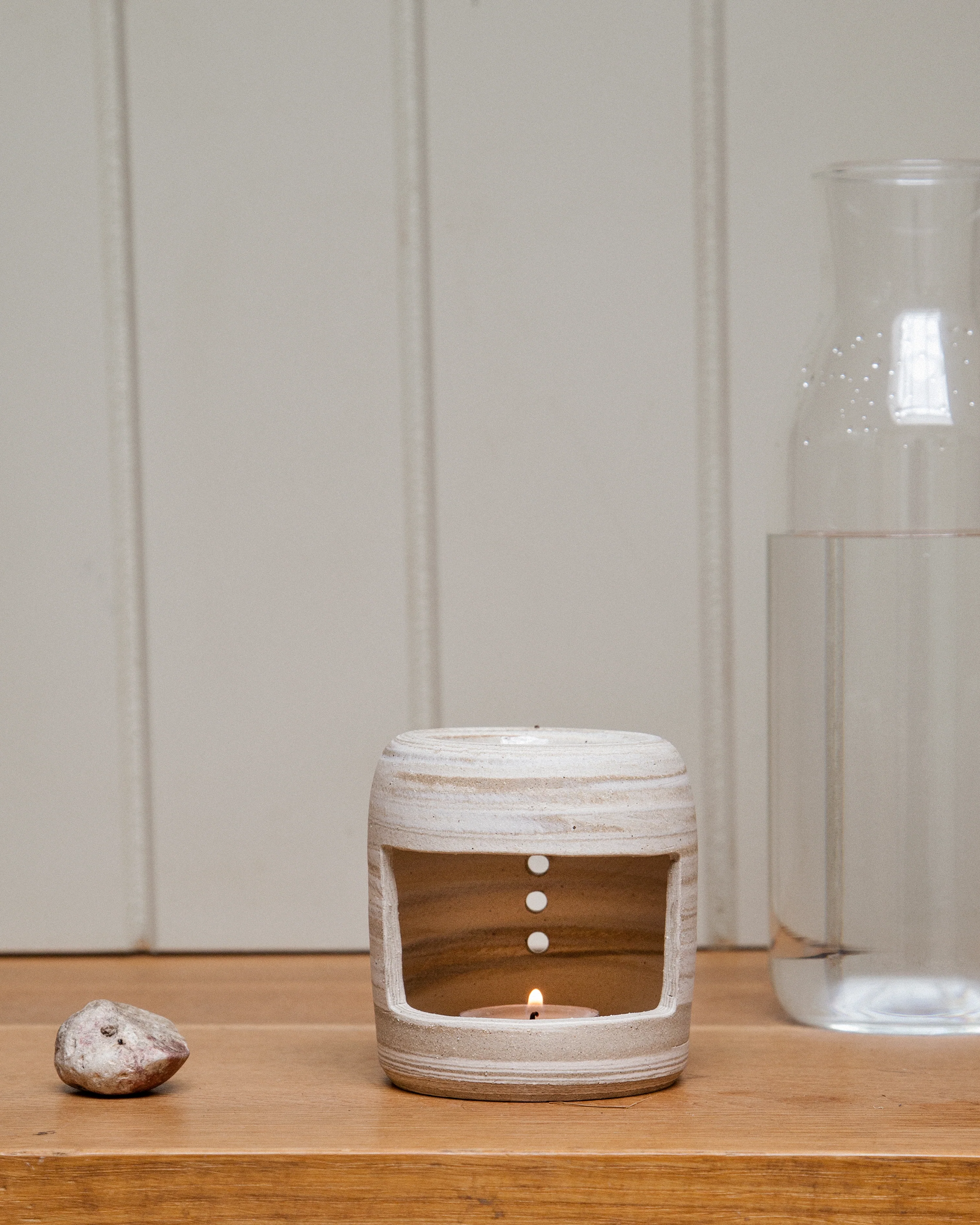 Skye Sand Oil Burner Wax Melter in Cream Marble - Image 3